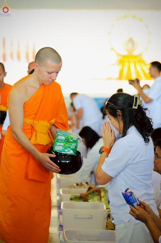 ภาพ No.227923:วันอาทิตย์ที่ 1 มิถุนายน พ.ศ. 2568 พิธีตักบาตร , พิธีบูชาข้าวพระ ณ วัดพระธรรมกาย จ.ปทุมธานี