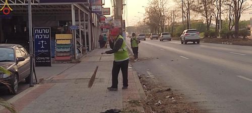 ภาพ No.119730:V.19 แกล้วกล้า การเตรียมงาน เก็บงาน การรับบุญของเจ้าหน้าที่หน่วยงานต่างๆ เพื่อโครงการธรรมยาตรา กตัญญูบูชามหาปูชนียาจารย์ พระมงคลเทพมุนี (สด จนฺทสโร) พระผู้ปราบมาร อนุสรณ์สถาน 7 แห่ง ปีที่ 12 ระหว่างวันที่ 2 - 31 มกราคม พ.ศ.2567