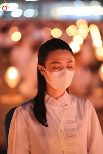 ภาพ No.204559:พิธีจุดประทีปถวายเป็นพุทธบูชา และบูชาธรรมมหาปูชนียาจารย์ ณ วัดพระธรรมกาย ตำบลคลองสาม อำเภอคลองหลวง จังหวัดปทุมธานี ในโครงการธรรมยาตรา กตัญญูบูชา มหาปูชนียาจารย์ พระมงคลเทพมุนี(สด จนฺทสโร) พระผู้ปราบมาร ปีที่ 13 วันที่ 31 มกราคม พ.ศ. 2568