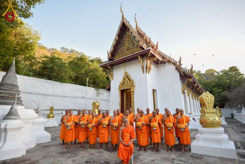 ภาพ No.278149:วันเสาร์ที่ 6 ธันวาคม พ.ศ. 2568 พิธีเวียนประทักษิณ ขอขมามอบผ้าไตร บรรพชาอุปสมบทหมู่ธรรมทายาท จำนวน 53 รูป โครงการอุปสมบทหมู่ รุ่นบูชาธรรมมหาปูชนียาจารย์ ประจำปี 2568 จังหวัดสระบุรี