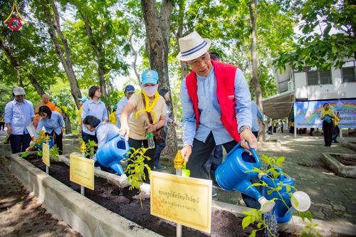 ภาพ No.226775:กิจกรรมจิตอาสาพัฒนา “เราทำความ ดี ด้วยหัวใจ” เนื่องในโอกาสวันพระบาทสมเด็จพระปกเกล้าเจ้าอยู่หัว ณ วัดพระธรรมกาย อ.คลองหลวง จ.ปทุมธานี วันพุธที่ 28 พฤษภาคม พ.ศ. 2568