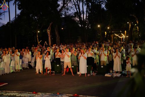 ภาพ No.156435:วัดพุทธบาหลีและวัดพระธรรมกาย จัดปฏิบัติธรรมนานาชาติ 1,151 คนจาก 78 ประเทศ ใน "วันสันติภาพสากล" ณ บาหลี อินโดนีเซีย วันเสาร์ที่ 21 กันยายน พ.ศ. 2567 เวลา 16.00-21.00 น. ณ พิพิธภัณฑ์ ARMA เมืองอูบุด จังหวัดบาหลี ประเทศอินโดนีเซีย