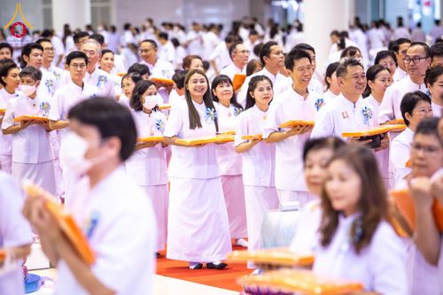 ภาพ No.134356:พิธีทอดผ้าป่าสมทบ มหาสังฆทาน 10,000 วัด ทั่วไทย วันอาทิตย์ต้นเดือนที่ 7 เมษายน พ.ศ.2567 ณ ห้องแก้วสารพัดนึก 1 สภาธรรมกายสากล  วัดพระธรรมกาย จ.ปทุมธานี
