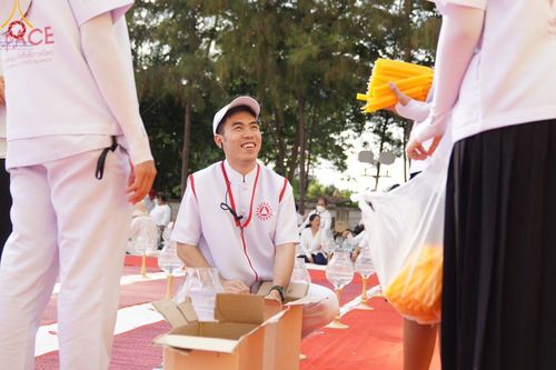 ภาพ No.203021:V.51 สารพัดV สารพัดดี ที่คลองบางนางแท่น ในโครงการธรรมยาตรา กตัญญูบูชา มหาปูชนียาจารย์ พระมงคลเทพมุนี(สด จนฺทสโร) พระผู้ปราบมาร อนุสรณ์สถาน 7 แห่ง ปีที่ 13 ระหว่างวันที่ 2-31 มกราคม พ.ศ. 2568