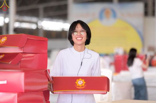 ภาพ No.212078:วันจันทร์ที่ 17 มีนาคม พ.ศ. 2568 บุญบรรจุกล่องไทยธรรม เพื่อถวายแด่พระสังฆาธิการ 40,000 กว่าวัดทั่วไทย ในวันคุ้มครองโลก 22 เมษายน พ.ศ. 2568 ณ บ้านแก้วเรือนทองคุณยายฯ วัดพระธรรมกาย