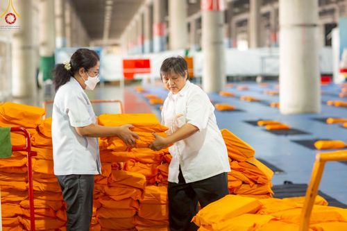 ภาพ No.218993:วันที่ 18-20 เมษายน พ.ศ. 2568 การเตรียมงานในลานธรรม , วิหารคด เพื่องานวันคุ้มครองโลก 22 เมษายน พศ. 2568