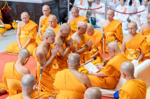 ภาพ No.223793:วันอาทิตย์ที่ 11 พฤษภาคม พ.ศ. 2568 พิธีอุปสมบทสามเณรเปรียญธรรมอุปสมบทอุทิศชีวิต 9 รูป อุบาสก 1 ท่าน ณ อุโบสถพระไตรปิฏกวัดพระธรรมกาย
