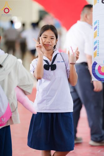 ภาพ No.180973:กิจกรรมวันรวมพลังเด็กดี V-Star ผู้นำฟื้นฟูศีลธรรมโลก ประจำปีพุทธศักราช 2567 จังหวัดสุพรรณบุรี ณ ศูนย์ปฏิบัติธรรมพระมงคลเทพมุนี อำเภอสองพี่น้อง จังหวัดสุพรรณบุรี วันที่ 21 พฤศจิกายน พ.ศ.2567