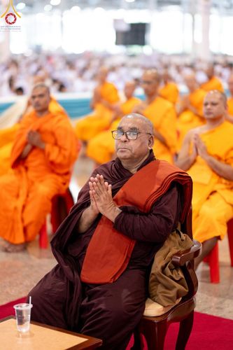 ภาพ No.159212:พิธีบูชาข้าวพระ ในวันอาทิตย์ต้นเดือน วันที่ 6 ตุลาคม พ.ศ. 2567 ณ สภาธรรมกายสากล วัดพระธรรมกาย