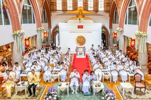 ภาพ No.142627:พิธีพัทธสีมา ประดิษฐานลูกนิมิตมหาสมบัติ สถาปนาอุโบสถวัดพระธรรมกายลอนดอน บูชาธรรม 80 ปี หลวงพ่อธัมมชโย วันเสาร์ที่ 22 มิถุนายน พ.ศ. 2567