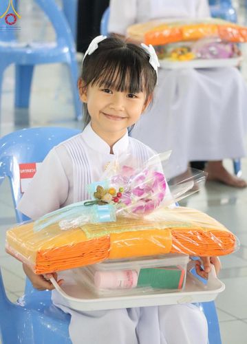 ภาพ No.205735:พิธีสวดพระพุทธมนต์ และถวายภัตตาหารเมนูสวรรค์แด่พระภิกษุ สามเณร วันจันทร์ที่ 3 กุมภาพันธ์ พ.ศ. 2568 ณ หอฉันคุณยายอาจารย์ฯ วัดพระธรรมกาย