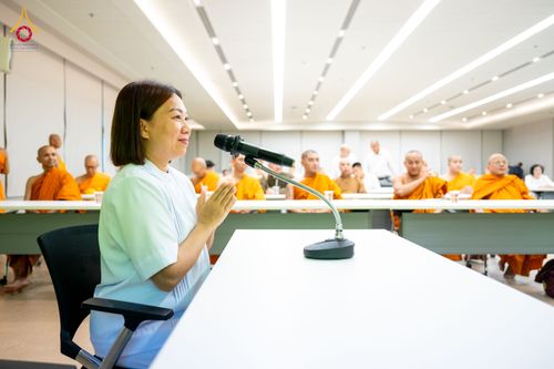 ภาพ No.324769:วันอังคารที่ 21 เมษายน พ.ศ.2569  หลวงพ่อทัตตชีโว รองเจ้าอาวาสวัดพระธรรมกาย ถวายการต้อนรับและปฏิสันถารคณะสงฆ์จากประเทศเวียดนาม
