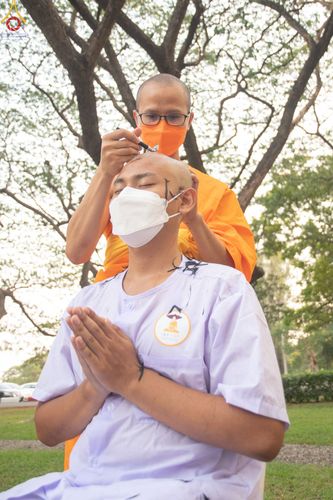 ภาพ No.80116:พิธีตัดปอยผมและปลงผมนาคธรรมทายาท โครงการอุปสมบทหมู่ธรรมทายาท พุทธศาสตร์สากลรุ่นที่ 7 (ภาคฤดูร้อน) วันอาทิตย์ที่ 9 เมษายน พ.ศ.2566
