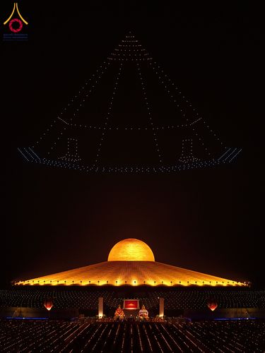 ภาพ No.307162:วันที่ 31 มกราคม พ.ศ. 2569  พิธีจุดประทีปธรรมถวายเป็นพุทธบูชา  และบูชาธรรมมหาปูชนียาจารย์ (ภาพชุดที่ 1) ณ วัดพระธรรมกาย ปทุมธานี ในโครงการธรรมยาตรา กตัญญูบูชา มหาปูชนียาจารย์ พระมงคลเทพมุนี(สด จนฺทสโร) พระผู้ปราบมาร อนุสรณ์สถาน 7 แห่ง ปีที่ 14