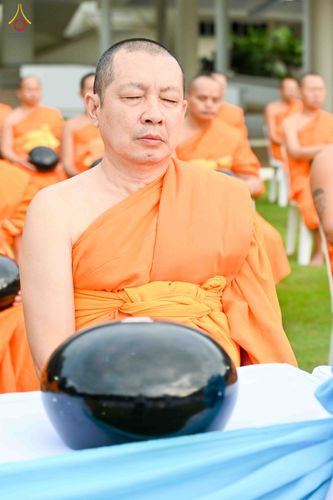 ภาพ No.340963:วันที่ 26 กรกฎาคม พ.ศ. 2569 โครงการพัฒนาคุณธรรม จริยธรรม สำหรับนักเรียนนายสิบตำรวจ (นสต.) รุ่นที่ 17 ศูนย์ฝึกอบรมตำรวจภูธรภาค 1 ได้จัดกิจกรรม ตักบาตรเพื่อน้อมอุทิศถวายเพื่อเป็นพระราชกุศลฯ  และปฏิบัติธรรม ติวธรรมมะ ณ ศูนย์ปฏิบัติธรรมเวิล์ดพีช วัลเล่ย์ (Wo