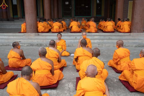 ภาพ No.80012:สามเณรฟังธรรม ปฎิบัติธรรม ในโครงการบรรพชาสามเณรหมู่ ประเทศเนปาล วันที่ 20 มีนาคม พ.ศ.2566