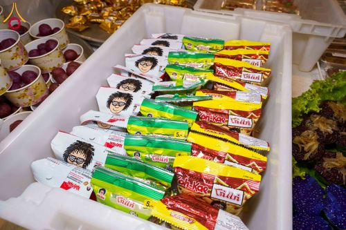 ภาพ No.303165:วันที่ 26 มกราคม พ.ศ. 2569 พิธีถวายภัตตาหารเป็นสังฆทาน แด่พระธรรมยาตรา ณ วัดพระธรรมกาย  จังหวัดปทุมธานี ในโครงการธรรมยาตรา กตัญญูบูชา มหาปูชนียาจารย์ พระมงคลเทพมุนี(สด จนฺทสโร) พระผู้ปราบมาร อนุสรณ์สถาน 7 แห่ง ปีที่ 14