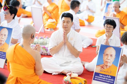 ภาพ No.286660:วันเสาร์ที่ 12 กรกฏาคม พ.ศ.2568 พิธีบรรพชาอุปสมบท  โครงการบรรพชาอุปสมบทหมู่ ธรรมทายาทนานาชาติ(ภาคภาษาจีน), โครงการบรรพชาสามเณร โรงเรียนนานาชาติ รุ่นที 14