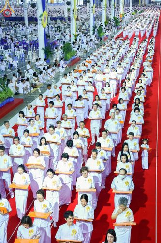 ภาพ No.160138:พิธีทอดผ้าป่าสมทบกฐินวัดพระธรรมกาย และสมทบกฐิน 30,000 วัดทั่วไทย ครั้งที่ 3 ณ สภาธรรมกายสากล วัดพระธรรมกาย วันพฤหัสบดีที่ 10 ตุลาคม พ.ศ. 2567