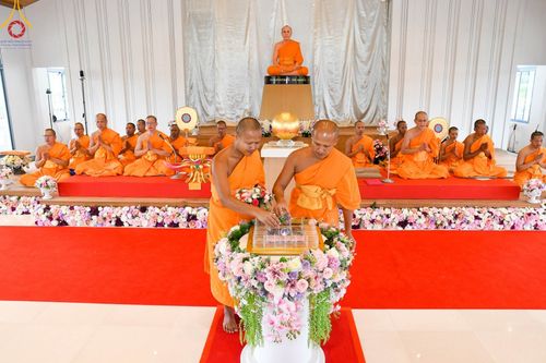 ภาพ No.96172:กฐินสามัคคี ฉลองวิหารพระมงคลเทพมุนี (สด จนฺทสโร) ณ ศูนย์ปฏิบัติธรรมภาคใต้ อ.บางกล่ำ จ.สงขลา วันที่ 19 พฤศจิกายน พ.ศ. 2566