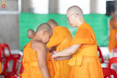 ภาพ No.134167:พิธีบรรพชาสามเณร โครงการบรรพชาสามเณร ฟื้นฟูพระพุทธศาสนาทั่วไทย ศูนย์อบรมวัดพระธรรมกาย วันเสาร์ที่ 6 เมษายน พ.ศ. 2567