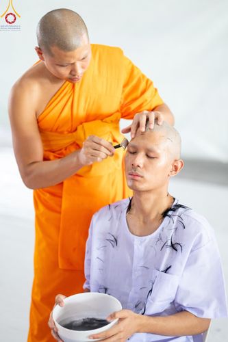 ภาพ No.140275:พิธีตัดปอยผมและปลงผม โครงการอุปสมบทหมู่ธรรมทายาท ระดับอุดมศึกษา รุ่นที่ 51 ภาคฤดูฝน วันเสาร์ที่ 8 มิถุนายน พ.ศ.2567 ณ มหารัตนวิหารคด 9 วัดพระธรรมกาย