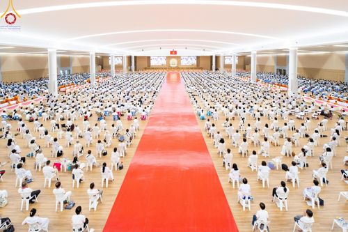 ภาพ No.206906:พิธีถวายโคมมาฆประทีป น้อมถวายเป็นพุทธบูชา แด่คณะพระภิกษุ สามเณร วัดพระธรรมกาย วันอาทิตย์ที่ 9 กุมภาพันธ์ พ.ศ. 2568 ณ ห้องแก้วสารพัดนึก 2 สภาธรรมกายสากล วัดพระธรรมกาย จังหวัดปทุมธานี