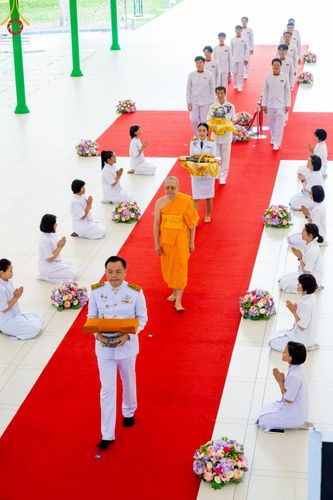 ภาพ No.214787:พิธีต้อนรับสัญญาบัตร พัดยศ พระราชวิเทศวชิรเวที (บัณฑิต วรปญฺโญ) เจ้าอาวาสวัดพระธรรมกายสกอตแลนด์ สหราชอาณาจักร ผู้ช่วยเจ้าอาวาสวัดพระธรรมกาย ณ อุโบสถพระไตรปิฏก วัดพระธรรมกาย