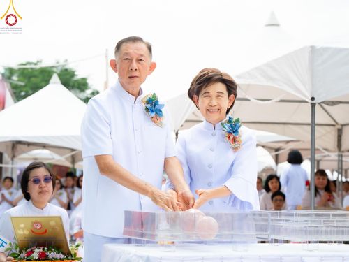 ภาพ No.141648:พิธีประดิษฐานลูกนิมิตมหาสมบัติ  ผูกสีมา สถาปนาอุโบสถ "บูชาธรรม 80 ปี หลวงพ่อธัมมชโย" ณ วัดพระธรรมกายโทชิหงิ ประเทศญี่ปุ่น วันอาทิตย์ที่ 16 มิถุนายน พ.ศ. 2567