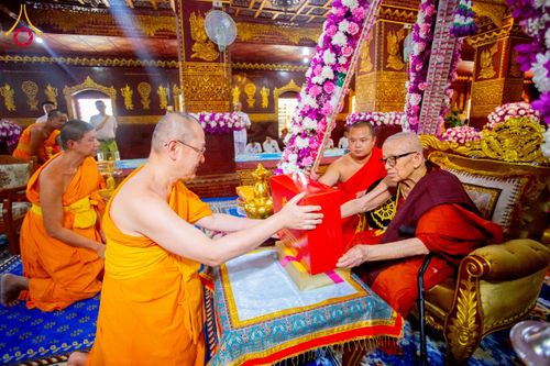 ภาพ No.224402:วันที่ 8 พฤษภาคม พ.ศ. 2568 พิธีถวายมหาสังฆทาน 101 วัด  บูชาธรรมอายุวัฒนมงคล 100 ปี สมเด็จอาชญาธรรมพระเจ้า สมเด็จพระสังฆราชแห่งคณะสงฆ์ไทยเขิน นครเชียงตุง ในนามพระครูบาไชยบูลย์ ธัมมชโย ณ วัดราชฐานหลวงเชียงยืน รัฐฉาน สาธารณรัฐแห่งสหภาพเมียนมา