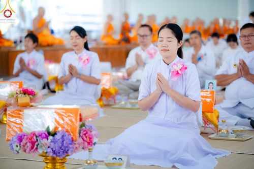 ภาพ No.177387:พิธีถวายภัตตาหารเมนูสวรรค์ และพิธีบุพเปตพลี ครั้งที่ 158 ร่วมอุทิศบุญแด่หมู่ญาติที่ล่วงลับไปแล้ว และสืบทอดอายุพระพุทธศาสนา ณ วัดพระธรรมกาย วันที่ 30 พฤศจิกายน พ.ศ.2567 (วันพระ แรม 15 ค่ำ เดือน 12)