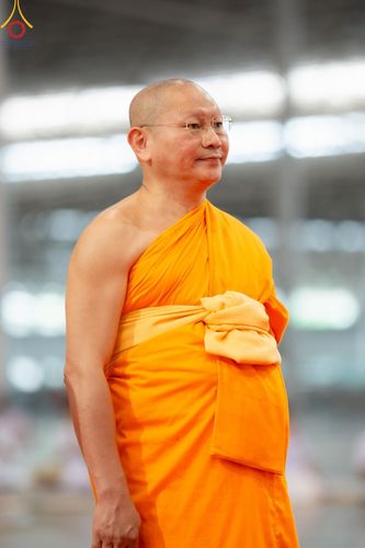 ภาพ No.153211:พิธีมุทิตาสักการะ พระภิกษุ-สามเณร ผู้สอบไล่ได้เปรียญธรรม ประโยค 1-2 ถึงประโยค ป.ธ.9 และบาลีศึกษา ประโยค1-2 ถึง บ.ศ.9 , พิธีมอบดวงแก้วสามเณรผู้ทรงบาลีไวยากรณ์ วัดพระธรรมกาย และ ศูนย์ส่งเสริมศีลธรรมในประเทศและต่างประเทศ วันอาทิตย์ที่ 8 กันยายน พ.ศ.2567