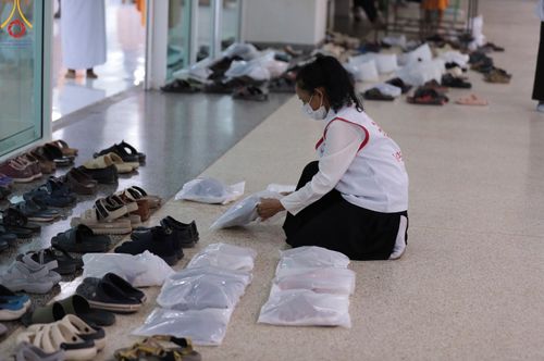 ภาพ No.110008:V.8 พลังทีม การเตรียมงาน เก็บงาน การรับบุญของเจ้าหน้าที่หน่วยงานต่างๆ เพื่อโครงการธรรมยาตรา กตัญญูบูชามหาปูชนียาจารย์ พระมงคลเทพมุนี (สด จนฺทสโร) พระผู้ปราบมาร อนุสรณ์สถาน 7 แห่ง ปีที่ 12 ระหว่างวันที่ 2 - 31 มกราคม พ.ศ.2567