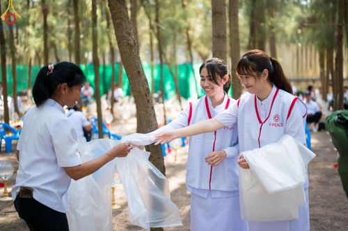 ภาพ No.107660:V.4 ทุ่มใจ การเตรียมงาน เก็บงาน การรับบุญของเจ้าหน้าที่หน่วยงานต่างๆ เพื่อโครงการธรรมยาตรา กตัญญูบูชามหาปูชนียาจารย์ พระมงคลเทพมุนี (สด จนฺทสโร) พระผู้ปราบมาร อนุสรณ์สถาน 7 แห่ง ปีที่ 12 ระหว่างวันที่ 2 - 31 มกราคม พ.ศ.2567