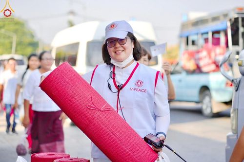 ภาพ No.208097:V.55 สารพัดV สารพัดดี ที่วัดพระธรรมกาย ในโครงการธรรมยาตรา กตัญญูบูชา มหาปูชนียาจารย์ พระมงคลเทพมุนี (สด จนฺทสโร) พระผู้ปราบมาร อนุสรณ์สถาน 7 แห่ง ปีที่ 13 ระหว่างวันที่ 2-31 มกราคม พ.ศ. 2568