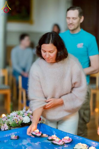 ภาพ No.232681:วันเสาร์ที่ 5 กรกฎาคม พ.ศ. 2568 Candlelight meditation & Vigil พิธีจุดเทียนให้สว่าง สู่ทางสงบ ณ วัดพระธรรมกายนอร์ธสวีเดน