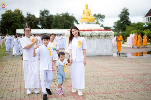 ภาพ No.239190:วันอาทิตย์ที่ 17 สิงหาคม พ.ศ. 2568 พิธีอัญเชิญรูปเหมือนพระมงคลเทพมุนี (สด จันทสโร) ณ ศาลากลางจังหวัดเลย ถึงลานพญานาค สวนสาธารณะกุดป่อง อ.เมือง จ.เลย