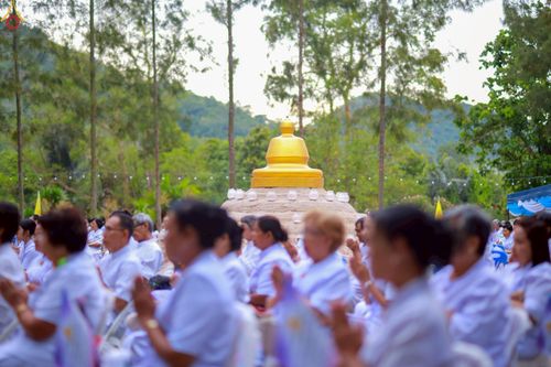 ภาพ No.238361:วันเสาร์ที่ 9 สิงหาคม พ.ศ. 2568 พิธีกลั่นแผ่นดิน โปรยทราย และจุดประทีปถวายเป็นพุทธบูชา จ.ระยอง สถาปนาองค์พระเจดีย์เพื่อสร้างสันติภาพโลก ณ ศูนย์ปฏิบัติธรรมระยอง(บ้านช่องลม) ต.บางบุตร อ.บ้านค่าย จ.ระยอง