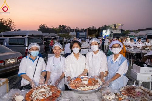 ภาพ No.115073:พิธีถวายภัตตาหารเป็นสังฆทาน แด่คณะพระธรรมยาตรา ปีที่ 12 วันที่ 19 มกราคม พ.ศ. 2567 ณ วัดโบสถ์(บน) บางคูเวียง จ.นนทบุรี