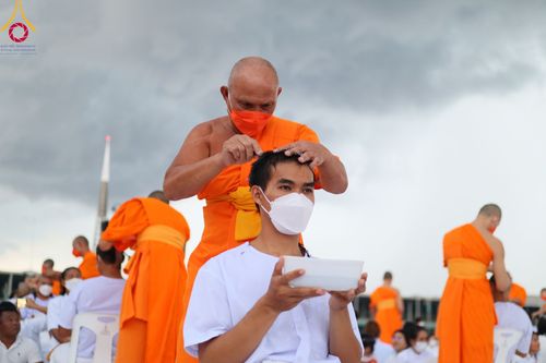 ภาพ No.99948:พิธีปลงผมธรรมทายาท โครงการอุปสมบทบูชาธรรมมหาปูชนียาจารย์ พ.ศ. 2566 ณ ลานธรรม มหาวิหารคด 8-9 ศูนย์อบรมวัดพระธรรมกาย วันอาทิตย์ที่ 3 ธันวาคม พ.ศ. 2566