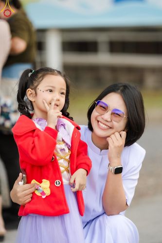 ภาพ No.193880:วัดพระธรรมกาย จัดงานวันเด็กแห่งชาติ ประจำปี พ.ศ.2568 ออกร้านอาหาร 200 ร้าน มอบของขวัญหลายหมื่นชิ้น วันที่ 12 มกราคม พ.ศ. 2568 วัดพระธรรมกาย อ.คลองหลวง จ.ปทุมธานี