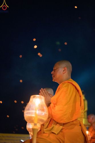 ภาพ No.91671:พิธีทอดผ้าป่า สร้างลานเอนกประสงค์พญานาค 4 ตระกูล จุดประทีปโคมลาน ถวายเป็นพุทธบูชา  สร้างความสว่างไสวให้กับแผ่นดินด้วยแสงธรรม วันอาทิตย์ที่ 29 ตุลาคม พ.ศ. 2566 ณ พุทธอุทยานนานาชาติ จังหวัดหนองคาย