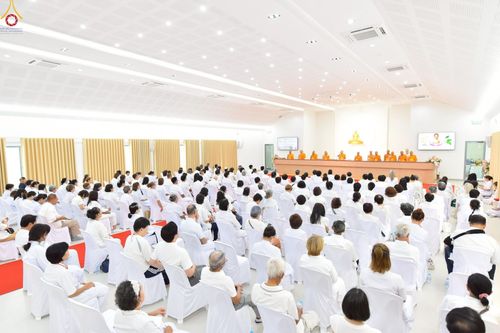 ภาพ No.230091:วันพฤหัสบดีที่ 26 มิถุนายน พ.ศ. 2568 พิธีทอดผ้าป่าฉลองอาคารชุดศูนย์ปฏิบัติธรรมน้ำใสใจสว่าง น้อมบูชาธรรมอายุวัฒนะมงคล 81 ปี หลวงพ่อธัมมชโย ณ ศูนย์ปฏิบัติธรรมน้ำใสใจสว่าง เขตบางกอกน้อย กรุงเทพมหานคร