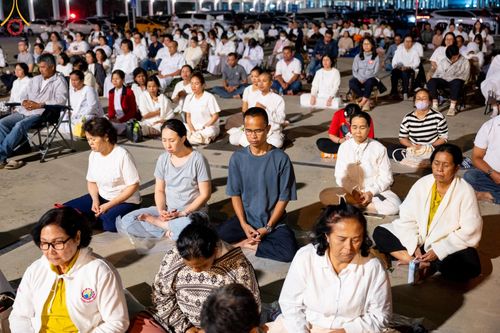 ภาพ No.187635:พิธีฉลองชัยสวดมนต์บทธัมมจักกัปปวัตนสูตร 7,000,000,000 จบ และพิธีสวดมนต์ข้ามปี วันที่ 31 ธันวาคม พ.ศ. 2567 ถึงวันที่ 1 มกราคม พ.ศ. 2568 ณ มหารัตนวิหารคด วัดพระธรรมกาย จ.ปทุมธานี