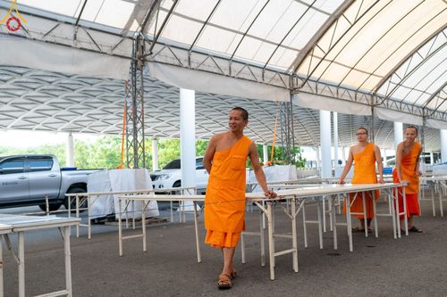 ภาพ No.60846:V.37 ยิ่งกว่าดี เพื่อ 80 ปีของพ่อ ภาพการเตรียมงานของหน่วยงานต่างๆ เพื่อพิธีฉลองอายุวัฒนมงคล 80 ปี หลวงพ่อธัมมชโย และรับถวายมหาสังฆทาน 10,000 กว่าวัดทั่วประเทศ ในวันคุ้มครองโลก วันจันทร์ที่ 22 เมษายน พ.ศ. 2567