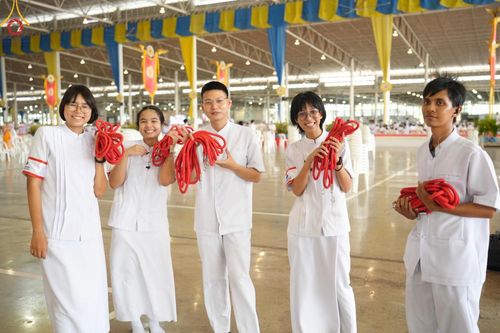 ภาพ No.134589:V.35 เพื่อบุญต้นเดือน การรับบุญของเจ้าหน้าที่หน่วยงานต่างๆ เพื่องานบุญวันอาทิตย์ต้นเดือน ณ วัดพระธรรมกาย วันที่ 7 เมษายน พ.ศ. 2567