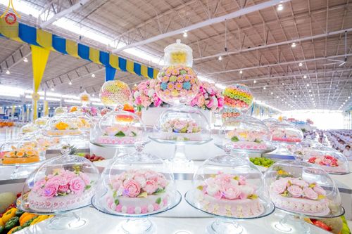 ภาพ No.159174:พิธีบูชาข้าวพระ ในวันอาทิตย์ต้นเดือน วันที่ 6 ตุลาคม พ.ศ. 2567 ณ สภาธรรมกายสากล วัดพระธรรมกาย