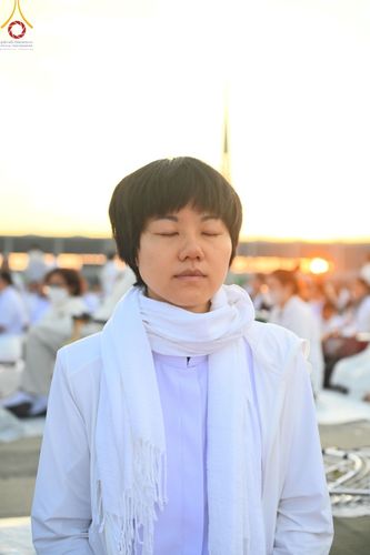 ภาพ No.187750:พิธีตักบาตรฉลองพระใหม่ ต้อนรับพุทธศักราช 2568 ณ ลานธรรมพระมหาธรรมกายเจดีย์ วัดพระธรรมกาย จ.ปทุมธานี วันที่ 1 มกราคม พ.ศ. 2568