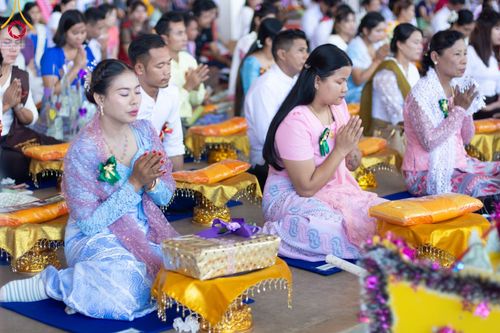ภาพ No.100056:พิธีทอดผ้าป่า เมียนมาร์ และพิธีสวดธรรมจักร ครั้งที่ 5 ประจำปี พ.ศ. 2566 วันอาทิตย์ที่ 3 ธันวาคม พ.ศ. 2566
