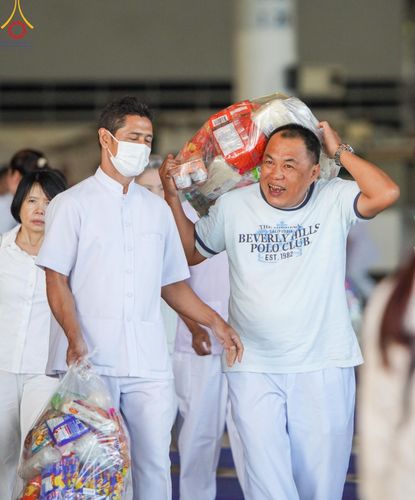 ภาพ No.158543:V.46 อาสาสมัครและเจ้าหน้าที่ทุกสถานะ ร่วมแรงร่วมใจรับบุญเตรียมงาน เก็บงาน งานบุญในเดือนกันยายน พ.ศ. 2567 ณ วัดพระธรรมกาย